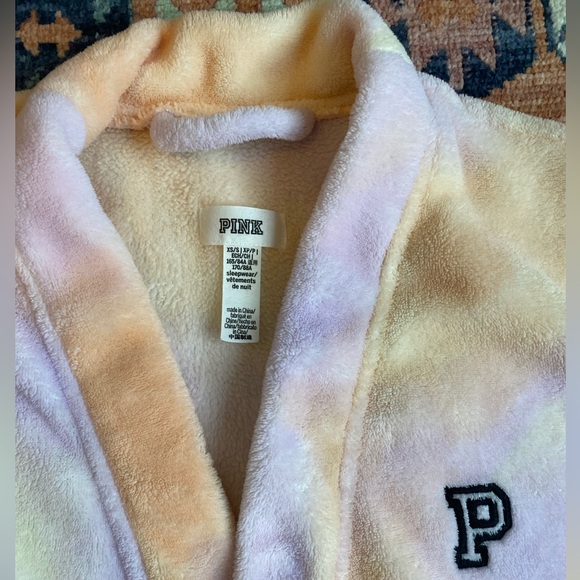 PINK Robe - Size XS - Picture 3 of 3